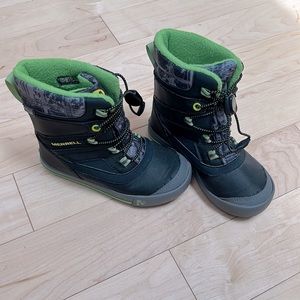 MERRELL SNOW BOOTS